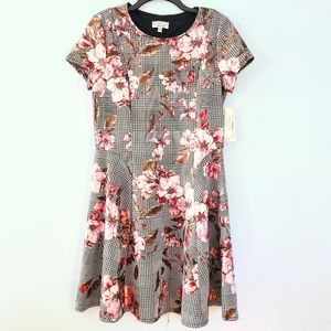 NWT Robbie Bee Shimmery Floral Houndstooth Pattern Fit & Flare Cap Sleeve Dress